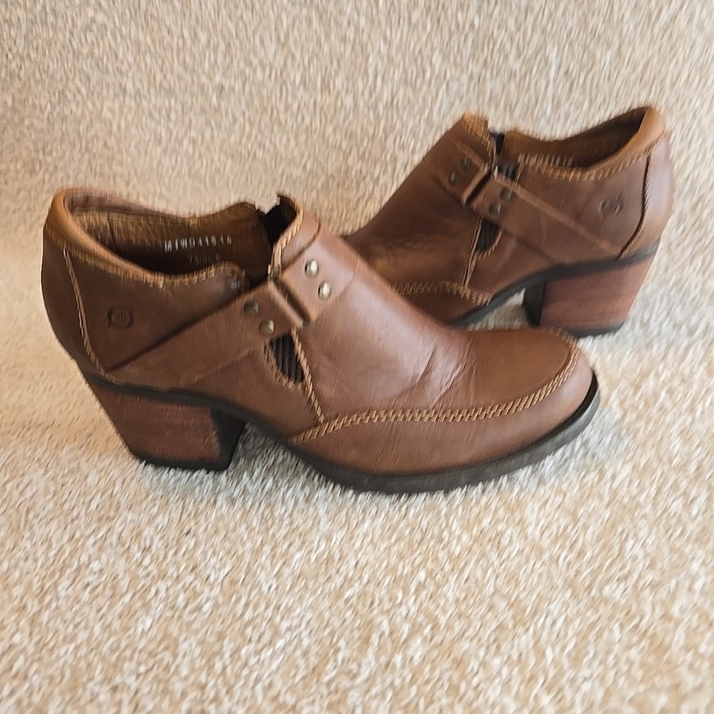 Born Nyssa D41516 Brown Leather Ankle Booties Boots Womens 7.5‎